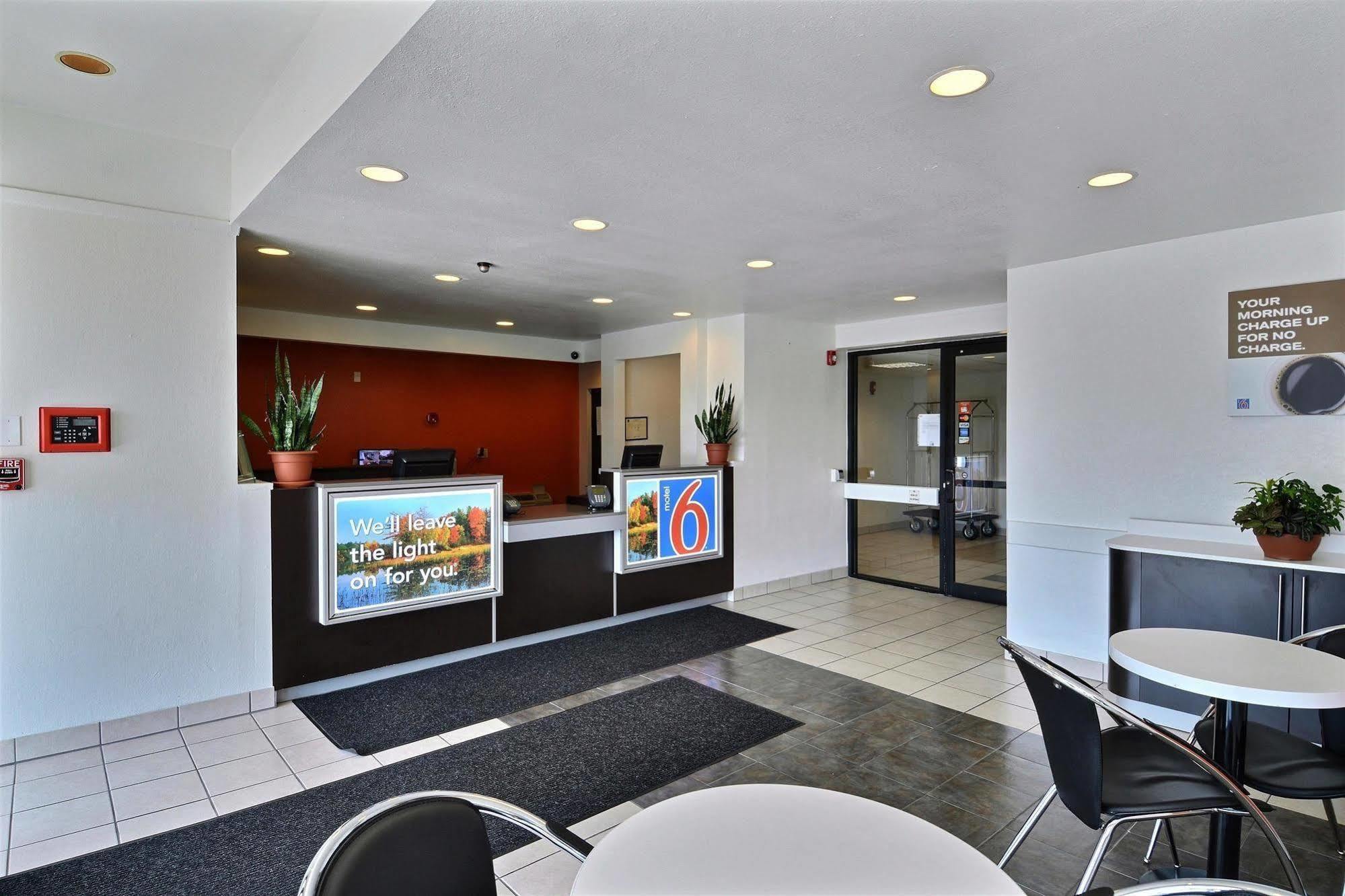 Motel 6-Danvers, Ma - Boston North ภายนอก รูปภาพ